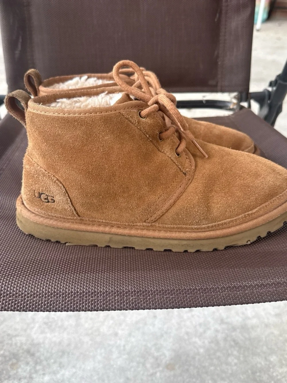 UGG Unisex Chukka Boots in Chestnut Brown with Shearling Lining
